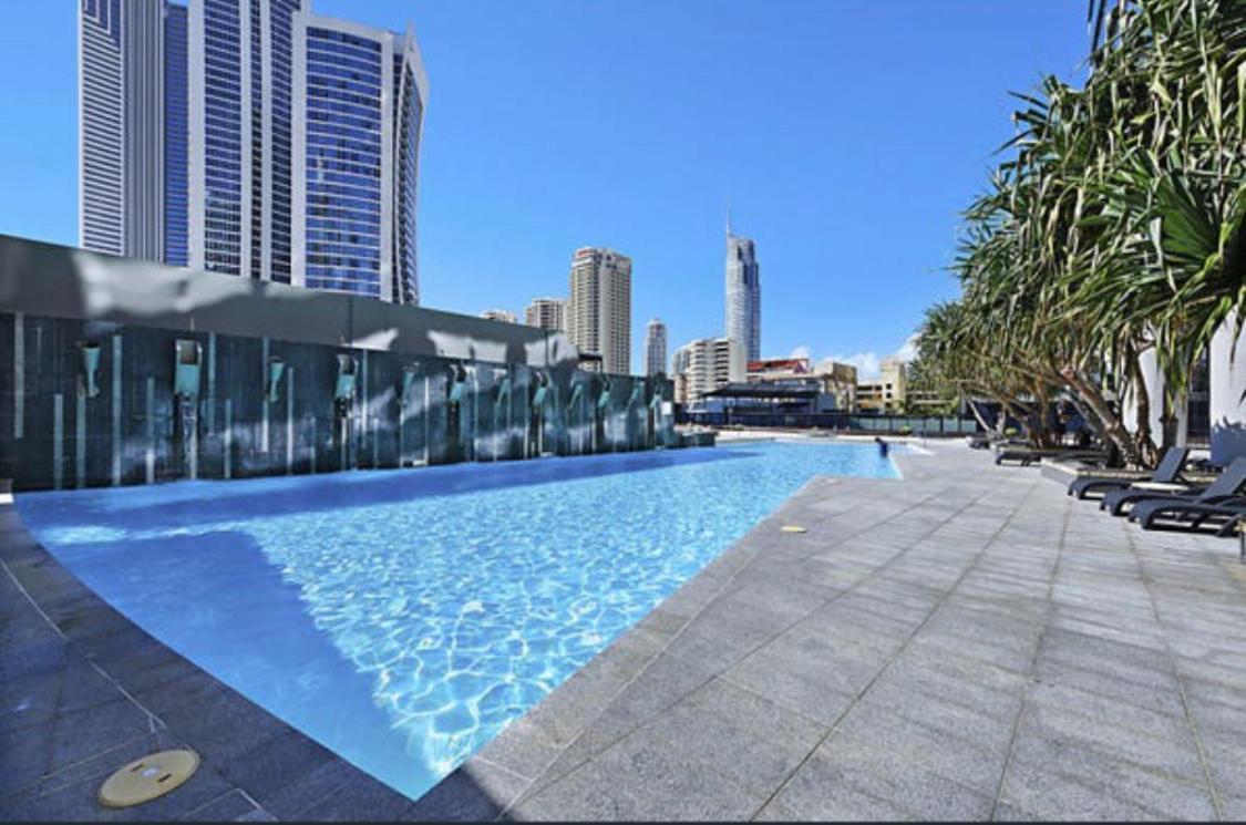 Circle On Cavill Sub Penthouse W/ 4 Bedrooms Gold Coast Extérieur photo